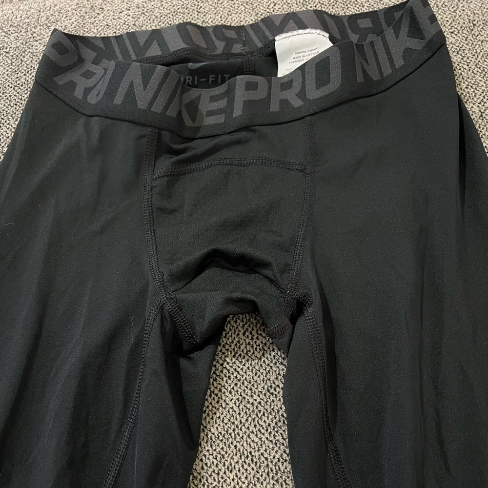 Nike Men's Black Dri-Fit 3/4 Compression Tights